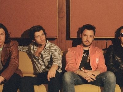 Arctic Monkeys anuncian nuevo disco: «The Car»