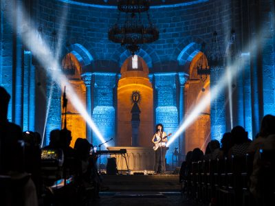 Alice Wonder en el Monasterio de Veruela: un encuentro mágico entre música e historia