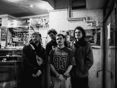 Bernal: «Así como el primer disco habla desde un lugar, las letras ahora hablan viendo desde fuera ese sitio»