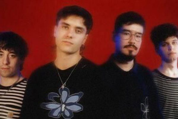 Los Niños Raros han crecido y nos muestran su propuesta más adulta